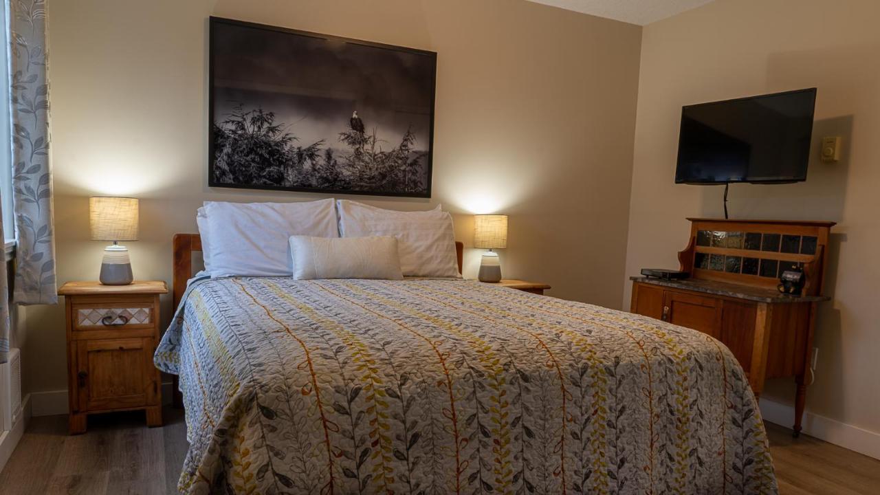 Wild Pacific Guest Suites Ucluelet Eksteriør bilde